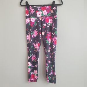 Victoria's Secret On Flow 7/8 Crop Athletic Floral Leggings in Black Pink Size S